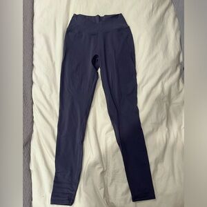 Alphalete dark grey crossover leggings